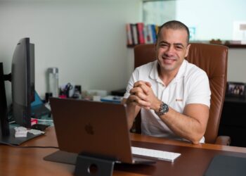 فلووس” تحصد جائزة أفضل شركة تكنولوجیا مؤثرة في الشرق الأوسط