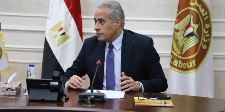 خدمات وزارة العمل على منصة”مصر الرقمية” .. قريبا