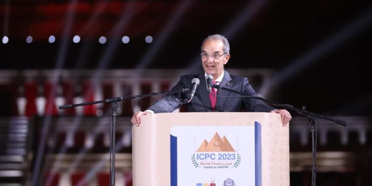 عمرو طلعت خارج التشكيل الوزاري الجديد