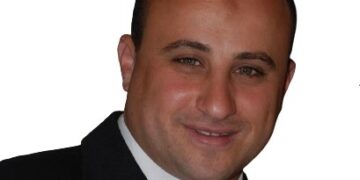 البيروقراطية الرقمية “إحباط للشباب”