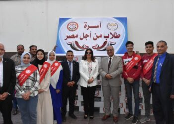 رئيس جامعة مدينة السادات تشهد مبادرة “كراتين الخير” لأسرة طلاب من أجل مصر