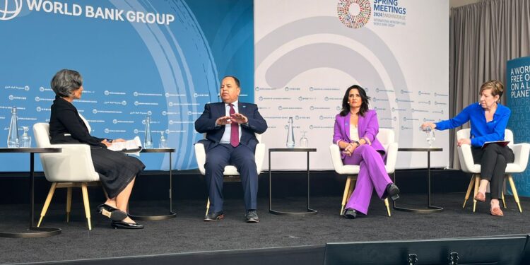 معيط : التقنيات الرقمية تسهم في تحسين خدمات التأمين الصحي الشامل