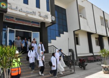 “صيدلة السادات” تنفذ سيناريو خطة إخلاء وطوارئ للمبني الاداري