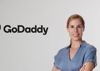 GoDaddy تقدم 6 نصائح للشركات الصغيرة من أجل تحسين تجارب التسوق