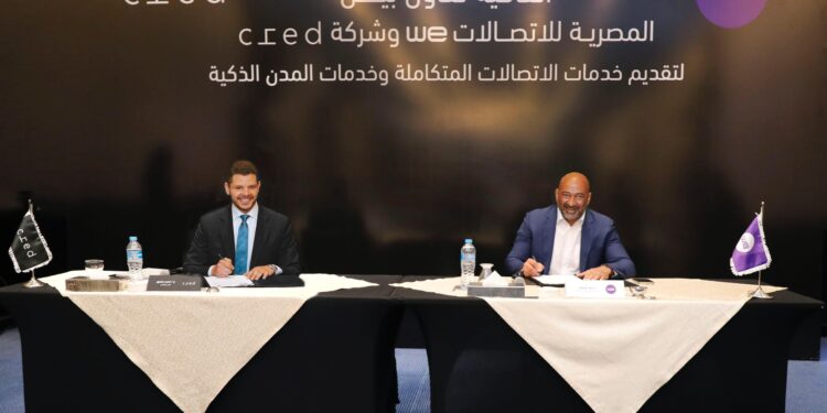 “وي” توقع بروتوكول تعاون مع “Cred “لتوفیر خدمات الاتصالات المتكاملة بمشروعاتھا العقاریة