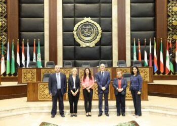 قنصل فرنسا تزور مقر الأكاديمية العربية للعلوم والتكنولوجيا بأبي قير