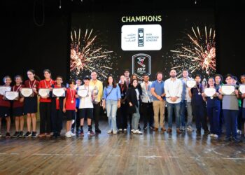 “مصر للغات” تفوز بكأس بطولة “نولدج كب” للمدارس الدولية