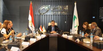 رئيس البريد يلتقي ممثلي غرفة التجارة الأمريكية