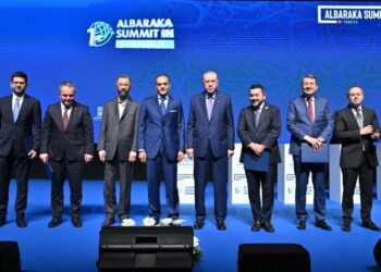 انطلاق أعمال قمة البركة للاقتصاد الإسلامي في اسطنبول بحضور الرئيس التركي