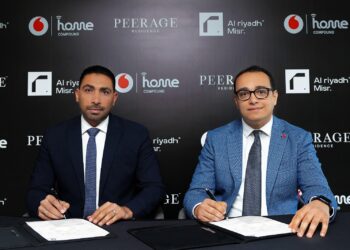 «ڤودافون» و«الرياض» توقعان اتفاقية لتقديم خدمات الاتصالات المتكاملة في Peerage القاهرة الجديدة