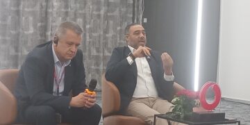 فودافون مصر تحصد جائزة افضل شبكة في الإنترنت الأرضي من UMLAUT العالمية 