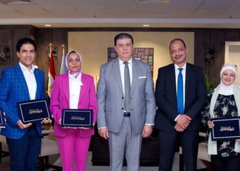 الوطنية للإعلام تكرم العاملين بمركز المعلومات