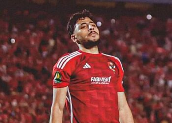 أكرم توفيق لاعب الأهلي يخضع لفحص طبى .. غداً