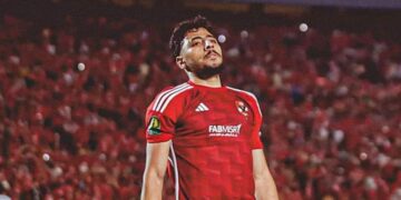 أكرم توفيق لاعب الأهلي يخضع لفحص طبى .. غداً