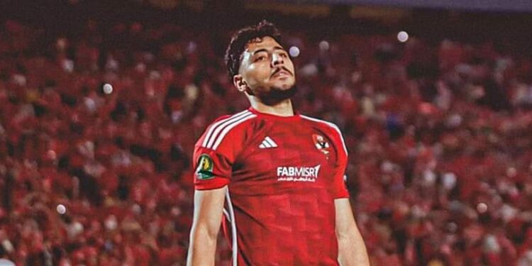 أكرم توفيق لاعب الأهلي يخضع لفحص طبى .. غداً