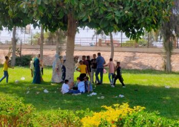 إقبال على حدائق الرى بالقناطر الخيرية والمركز الثقافي الأفريقي بأسوان والنصب التذكاري بالسد العالى