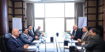 صبحي يلتقي رئيس الاتحاد الدولي لبيوت الشباب