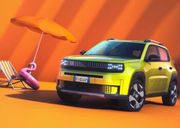 فيات تكشف عن الصور الأولى لسيارة “جراند باندا” الجديدة