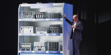 شركة Intel تكشف عن أحدث ابتكاراتها في مجال الذكاء الاصطناعي خلال كمبيوتكس 2024