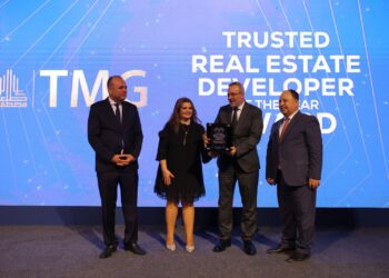 “التعمير والإسكان” يُكرم ضمن أفضل 100 مؤسسة بالسوق المصرية لعام 2023