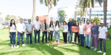 “اورنچ مصر” تطلق حملة واسعة بمشاركة الموظفين لزراعة الأشجار المثمرة