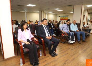 “التجاري الدولي” و”الحسن” تحتفلان بتسليم 100  كرسي كهربائي للأطفال