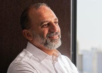 اتصالات من إي آند تقدم عقود الخدمة بطريقة برايل لأول مرة في مصر