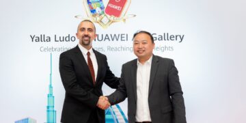 متجر HUAWEI AppGallery يحتفل بشراكته مع “يلا لودو” في عرض على برج خليفة