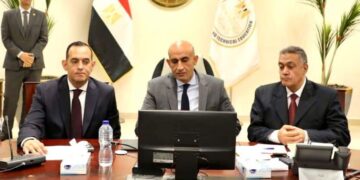 عبد اللطيف : بذل الجهود لضبط وانتظام امتحانات الثانوية العامة