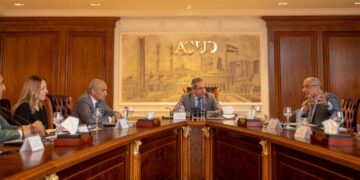 سفارة السودان تبحث إجراءات انتقالها إلى العاصمة الإدارية