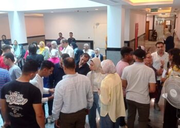 قنديل : توفير تجهيزات استقبال طلاب العام الدراسي بجامعة حلوان الأهلية