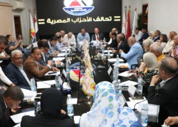 42 أمينا للعمال بالأحزاب المصرية يلتقون لمناقشة ملفات الدعم والتوظيف .. اليوم