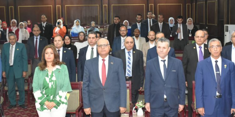 اطلاق المؤتمر العلمي لقسم الإقتصاد بكلية التجارة جامعة مدينة السادات