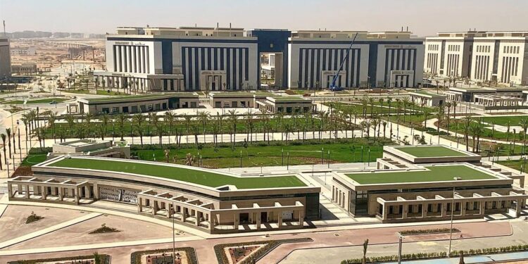 نيوز ويك: الإنشاء فى العاصمة الإدراية الجديدة شهد تطوراً سريعاً