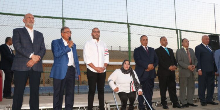 نادي الحضارات يكرم الطلاب المتفوقين والمعلمين