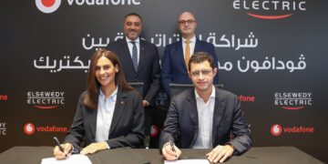 ڤودافون والسويدي توقعان شراكة لتوطين صناعة معدات الاتصالات المتطورة في مصر