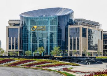البريد ينفي وجود شراكة مع باي سكاي للحصول على رخصة بنك رقمي