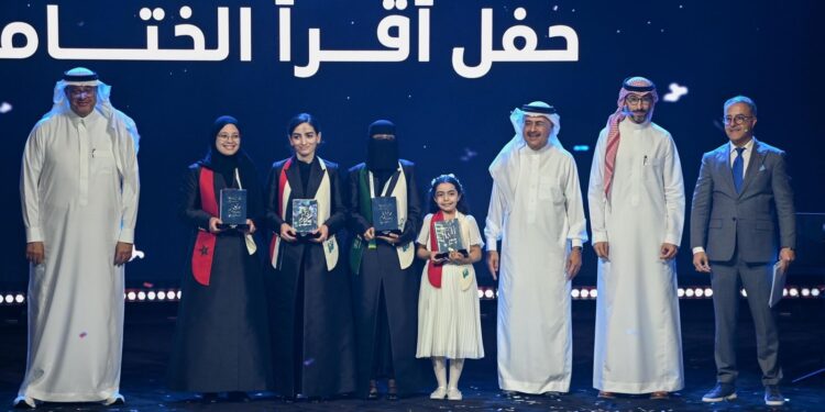 مغربية تحصد لقب قارئ العام للعالم العربي