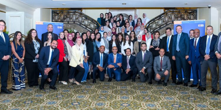 التجاري الدولي يطلق برنامج تدريبيي يستهدف العاملات بالقطاع المصرفي