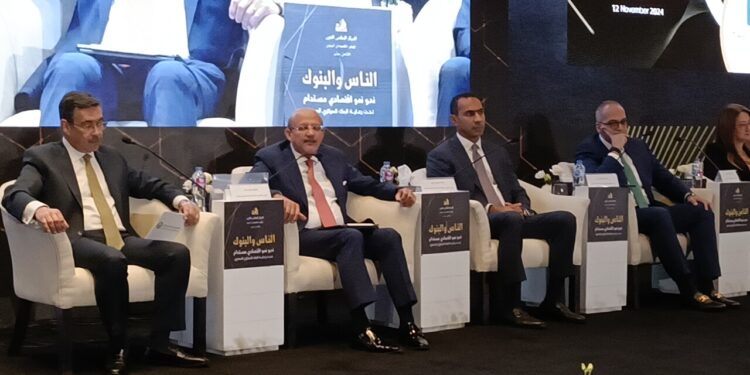 رفاعي : القطاع الصناعي يستحوذ على 17% من المحافظ الائتمانية للبنوك