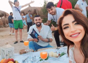 دوللي شاهين تكشف كواليس كليب «لو كنت جاري» دويتو مع المطرب العراقي تيسير السفير