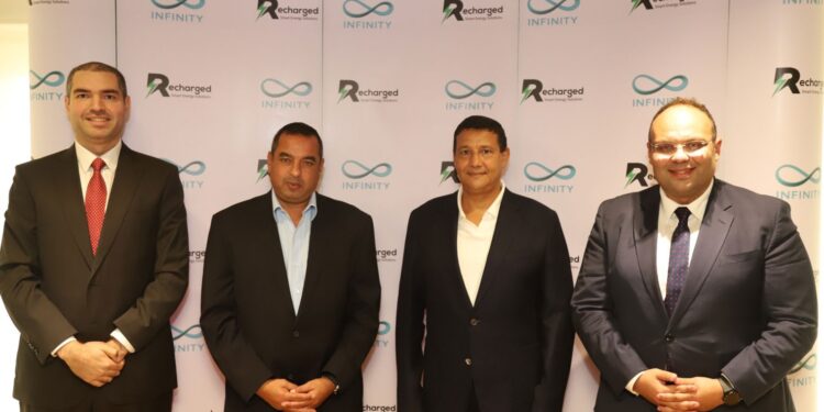 إنفنيتي كابيتال وRecharged توقعان شراكة لنشر حلول الشحن المنزلي للسيارات الكهربائية