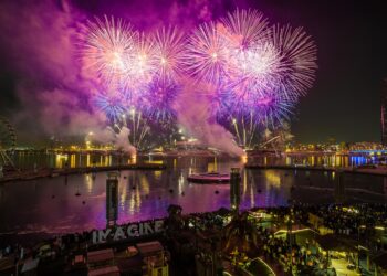 30 عام علي مهرجان دبي والاحتفال بالعام الجديد