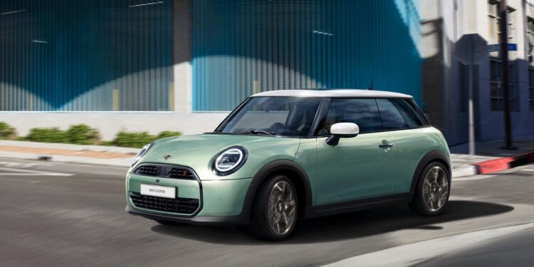 اطلاق جيلًا جديدًا مِن Cooper في السوق المصرية