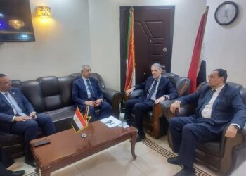 رئيس الأكاديمية العربية يزور السفارة المصرية ببورسودان لتعزيز العلاقات الثنائية