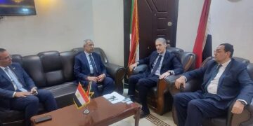رئيس الأكاديمية العربية يزور السفارة المصرية ببورسودان لتعزيز العلاقات الثنائية
