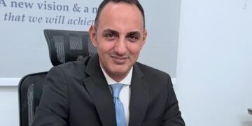عبد الوهاب: أسعار الذهب قد تصل إلى 4500 دولار للأونصة نهاية 2026
