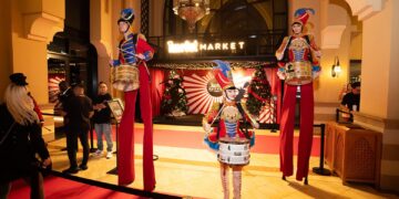 دبي تستقبل عام 2025 باحتفالات وعروض الألعاب النارية المذهلة