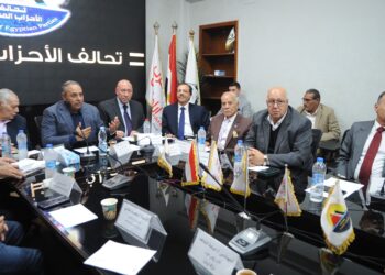 42 حزبا سياسيا يؤيدون قرار العفو عن بعض المحكوم عليهم من سيناء