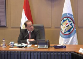 الرسوم والضريبة الجمركية على التليفونات المحمولة المستوردة .. لم تتغير